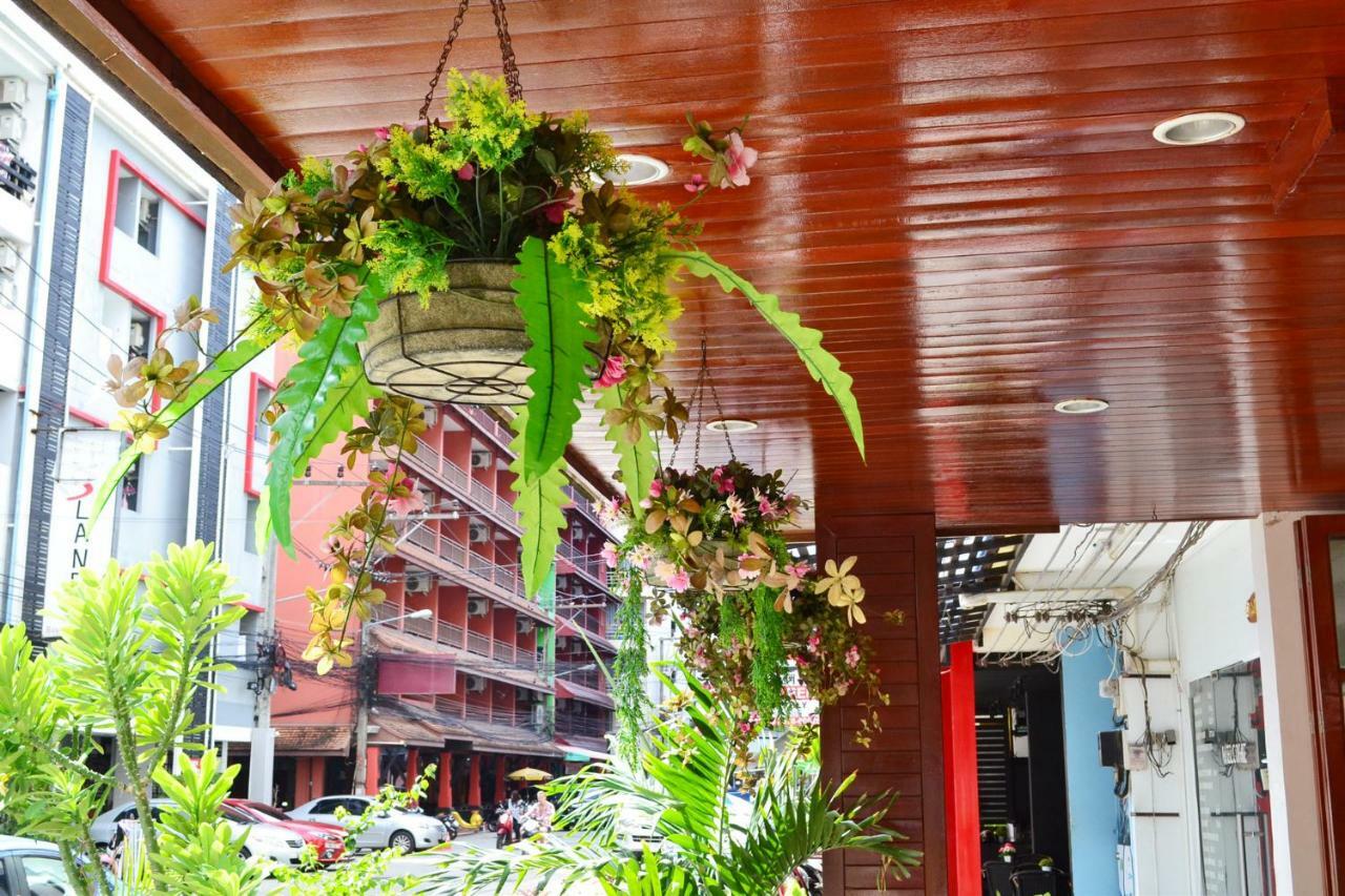 New Life Phuket Classic Patong Exterior photo