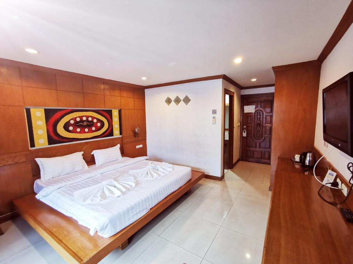 New Life Phuket Classic Patong Exterior photo