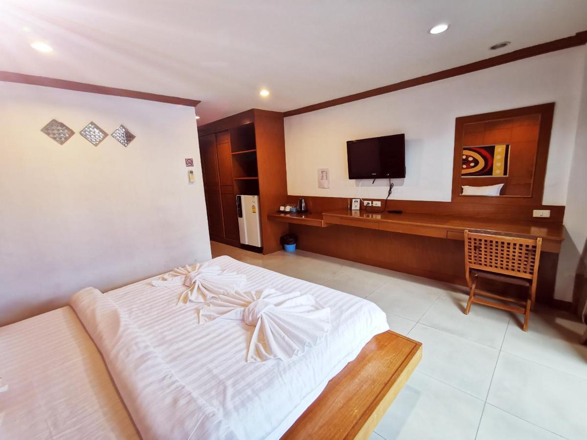 New Life Phuket Classic Patong Exterior photo